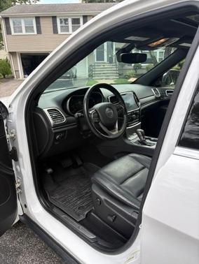 White 2021 Jeep Grand Cherokee Limited