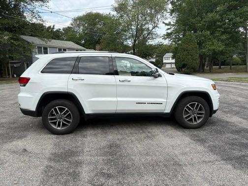 White 2021 Jeep Grand Cherokee Limited