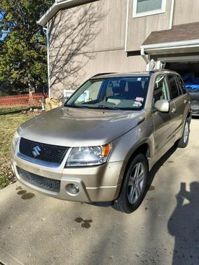 2007 Suzuki Grand Vitara Luxury