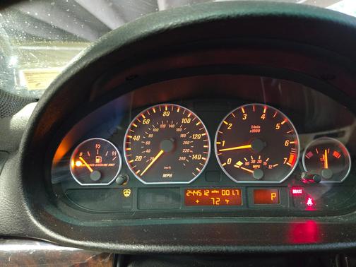 White 2004 BMW 330 Ci