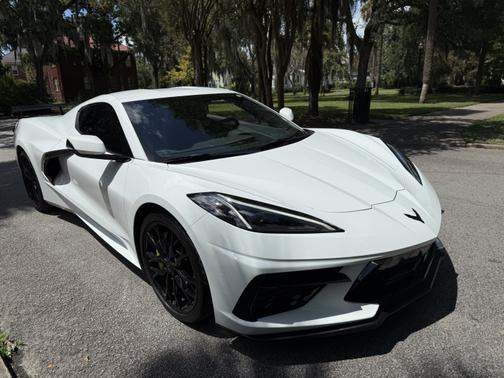 2023 Chevrolet Corvette Stingray w/1LT