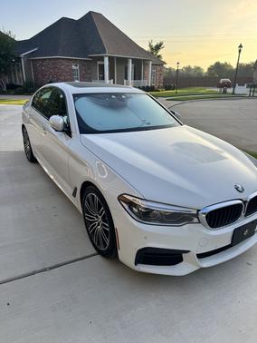 White 2019 BMW 530 i