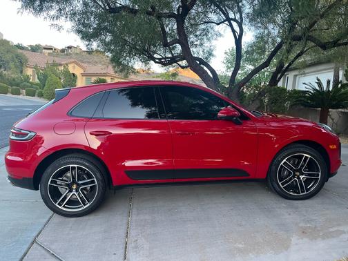 2021 Porsche Macan Macan