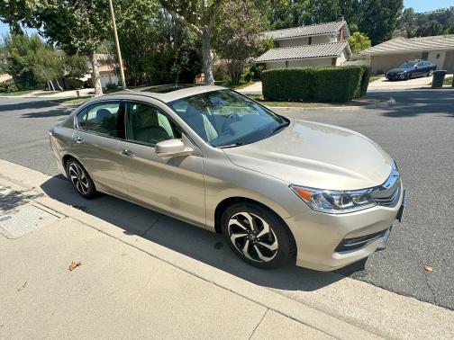 2017 Honda Accord EX-L w/Navigation & Honda Sensing