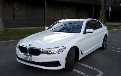 White 2019 BMW 530e iPerformance