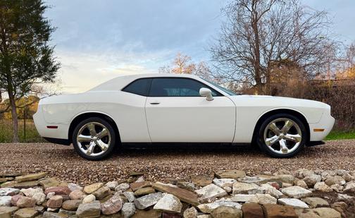 2014 Dodge Challenger SXT