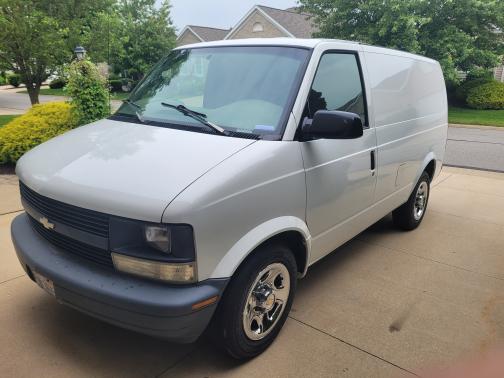 2004 Chevrolet Astro Base