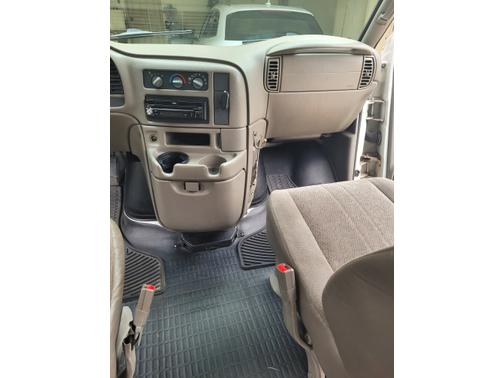2004 Chevrolet Astro Base