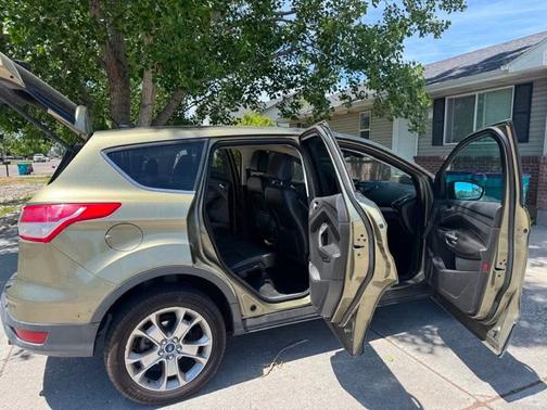 Green 2013 Ford Escape SEL