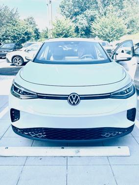 White 2024 Volkswagen ID.4 S