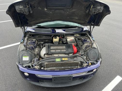 2005 MINI Cooper S Base