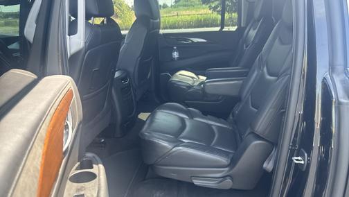 2020 Cadillac Escalade ESV Luxury