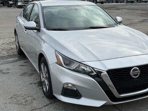Silver 2019 Nissan Altima 2.5 S