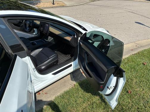White 2021 Tesla Model 3 Performance
