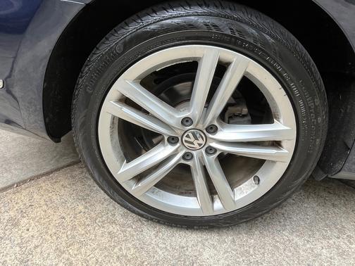 Blue 2014 Volkswagen Passat 2.0L TDI SEL Premium