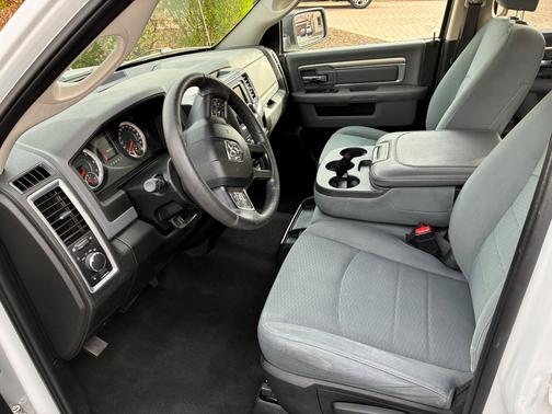 White 2019 RAM 1500 Classic SLT