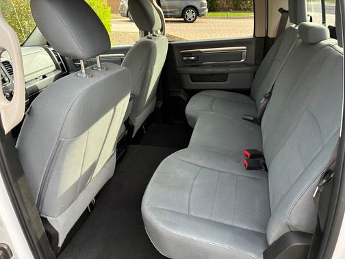 White 2019 RAM 1500 Classic SLT