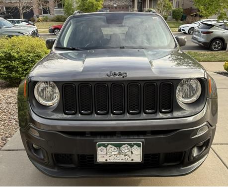 Gray 2018 Jeep Renegade Altitude