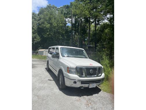 2016 Nissan NV Passenger NV3500 HD SL V8