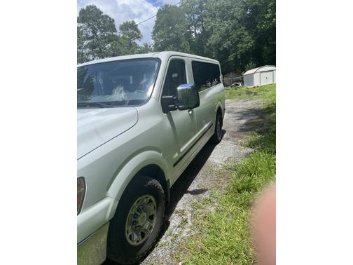 2016 Nissan NV Passenger NV3500 HD SL V8