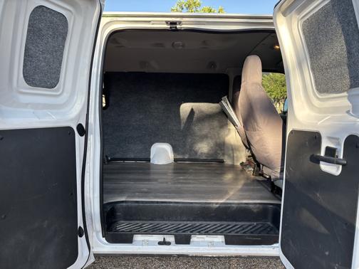 2010 Ford E150 Cargo
