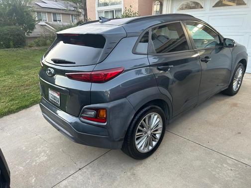 Gray 2020 Hyundai KONA SEL Plus