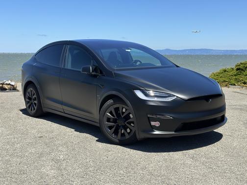 2023 Tesla Model X Base