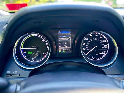 2019 Toyota Camry Hybrid LE