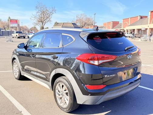2018 Hyundai TUCSON SEL