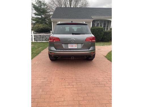 2016 Volkswagen Touareg VR6 Sport w/Technology
