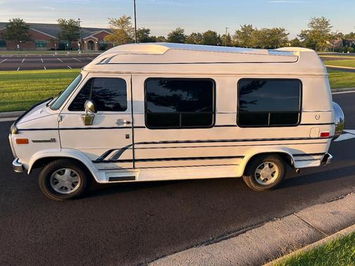 White 1995 GMC Vandura G2500