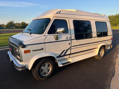 White 1995 GMC Vandura G2500