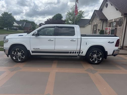 2024 RAM 1500 Limited