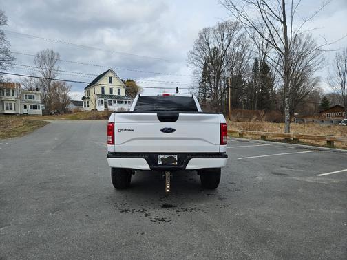 White 2015 Ford F-150 XL