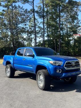 Blue 2016 Toyota Tacoma Limited