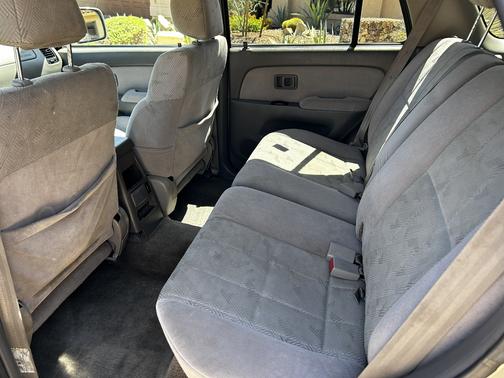 Gray 2001 Toyota 4Runner SR5