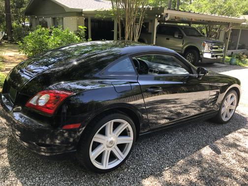 Photo 5 of 10 of 2006 Chrysler Crossfire Standard