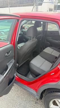 Red 2018 Hyundai KONA SE