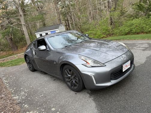 Gray 2018 Nissan 370Z Touring