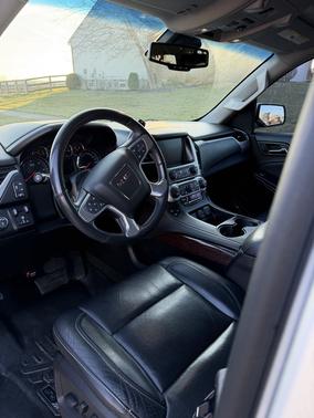 2017 GMC Yukon XL SLT