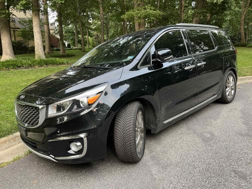 Photo 3 of 30 of 2016 Kia Sedona SX-L