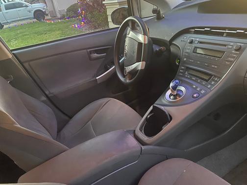 2010 Toyota Prius II