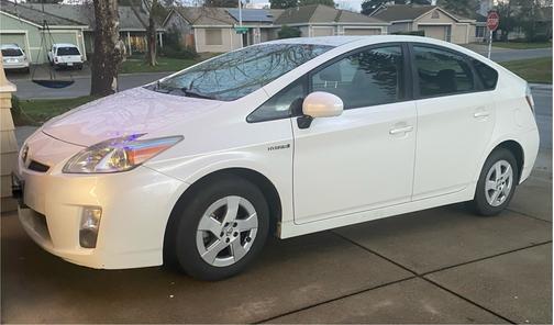 2010 Toyota Prius II