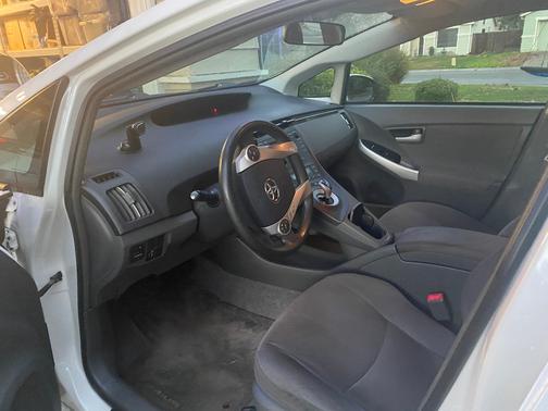 2010 Toyota Prius II