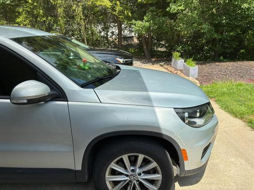 Silver 2015 Volkswagen Tiguan 4MOTION Auto SEL