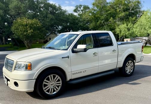 2008 Lincoln Mark LT Base