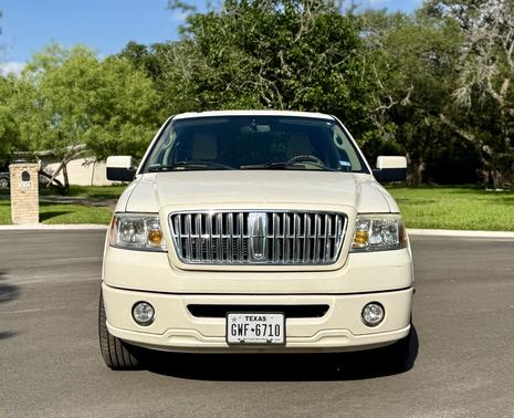 2008 Lincoln Mark LT Base