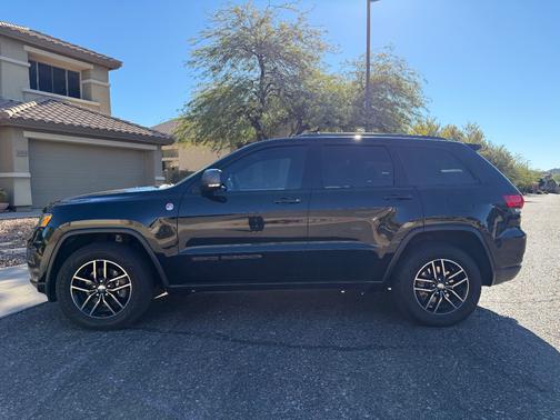 2017 Jeep Grand Cherokee Trailhawk
