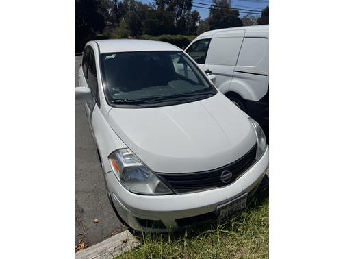 2012 Nissan Versa 1.8 S