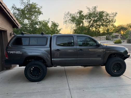 Green 2015 Toyota Tacoma TRD Pro